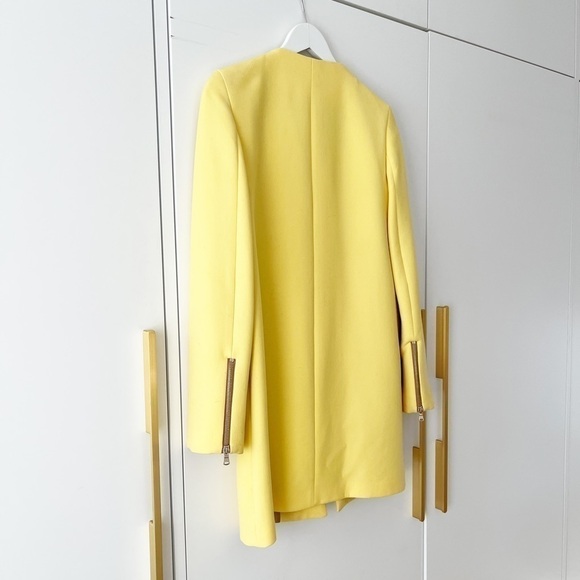 gorgeous Zara Jacket with zippers - Picture 9 of 17